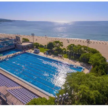 City-centre 1 Apartment Warna